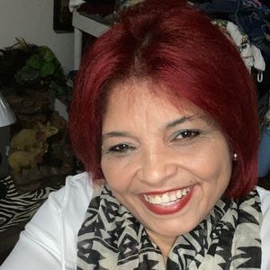 Meet your Posher, Debbie